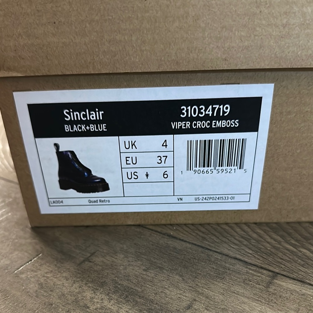 Dr. Martens Sinclairs Viper Croc Emboss (Discontinued) - Picture 12 of 13